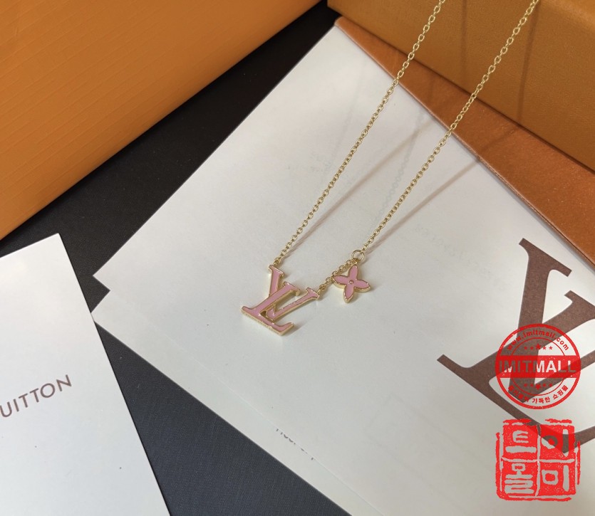 louis_vuitton_xxxxx_big_00002.jpg