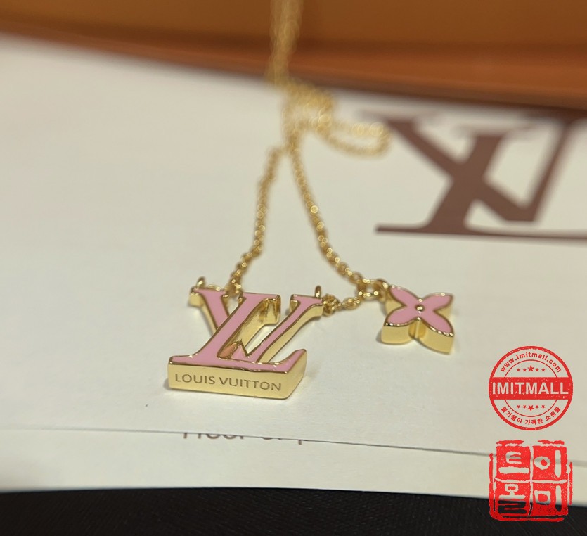 louis_vuitton_xxxxx_big_00005.jpg
