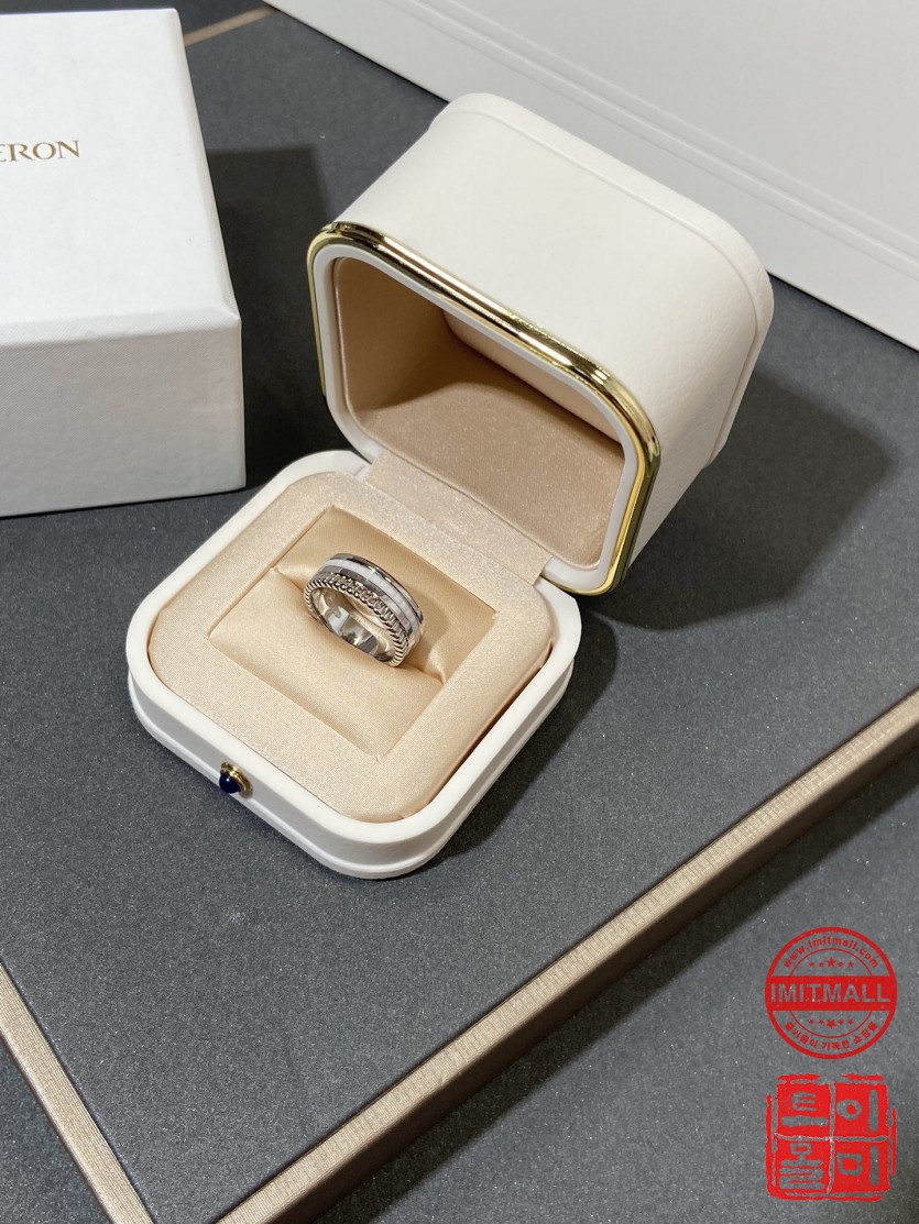 boucheron_xxxxx_big_00001.jpg