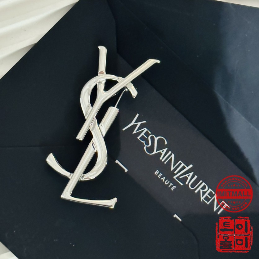 ysl_xxxxx_big_00004.jpg