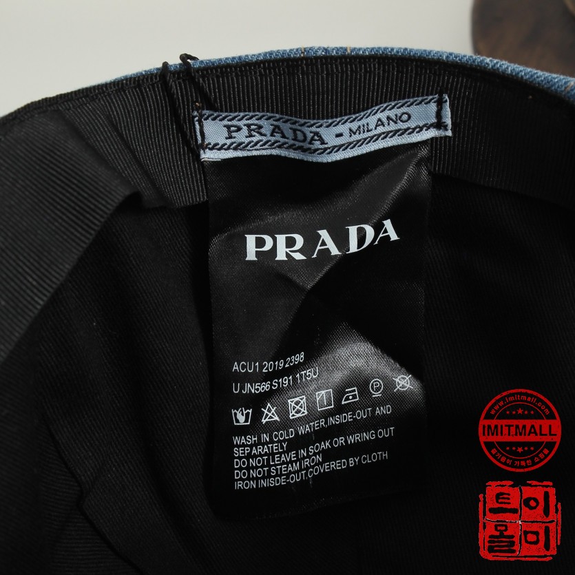 prada_xxxxx_big_00017.jpg