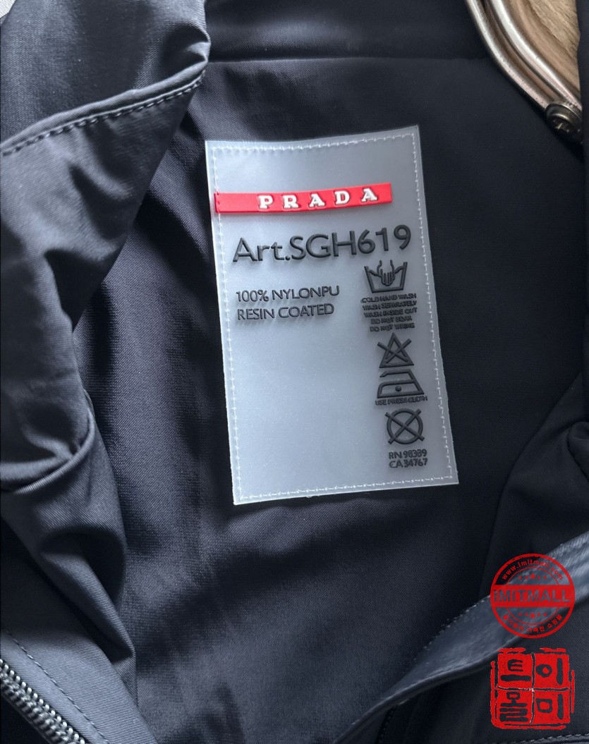 prada_xxxxx_big_00025.jpg