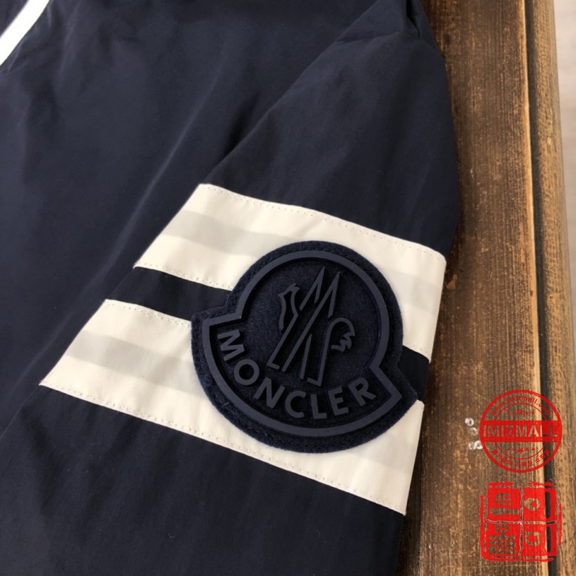 moncler_xxxxx_big_00021.jpg