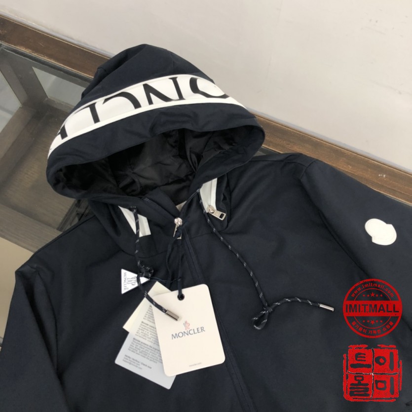 moncler_xxxxx_big_00011.jpg