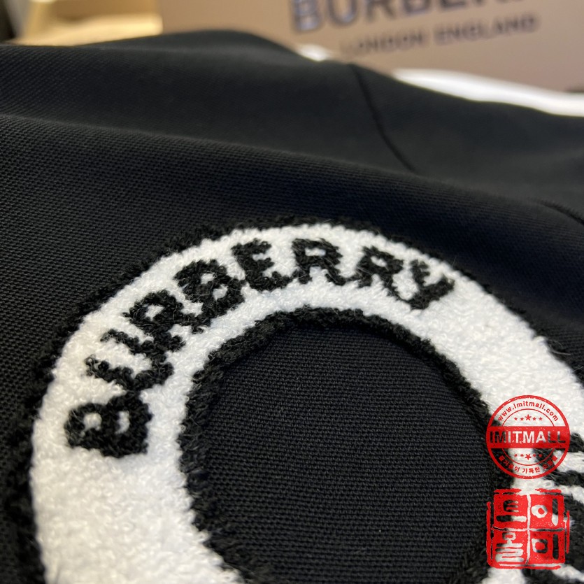 burberry_xxxxx_big_00008.jpg