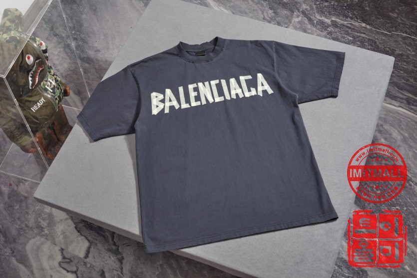 balenciaga_xxxxx_big_00001.jpg