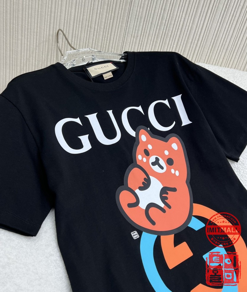 gucci_xxxxx_big_00009.jpg