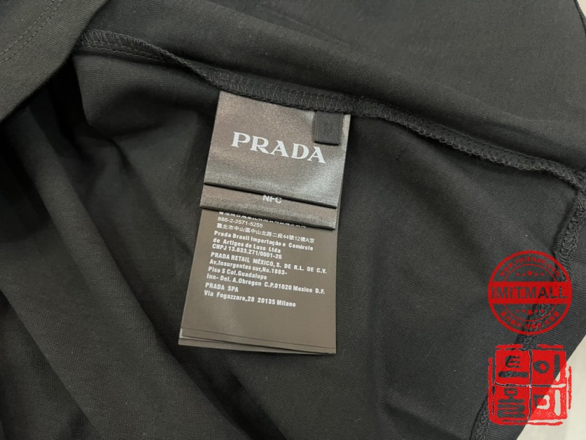 prada_xxxxx_big_00004.jpg