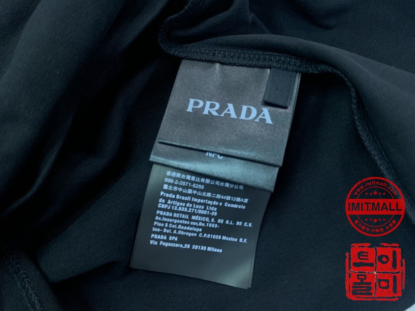 prada_xxxxx_big_00004.jpg