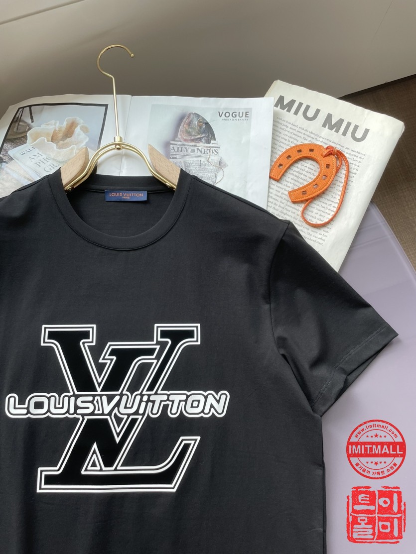 louis_vuitton_xxxxx_big_00005.jpg