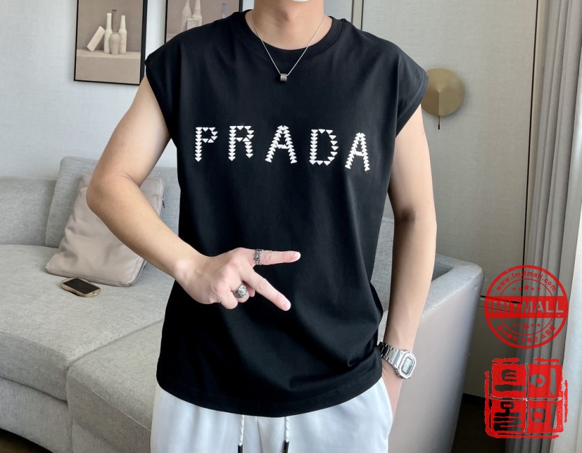 prada_xxxxx_big_00001.jpg