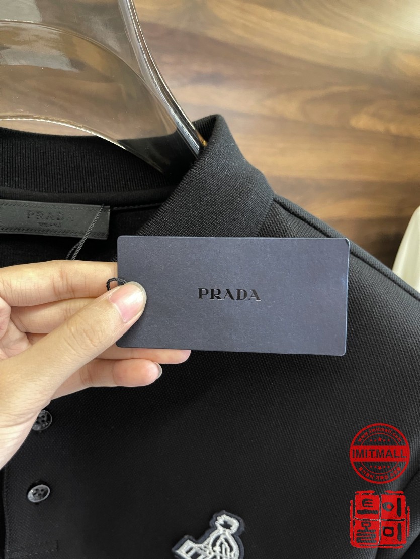 prada_xxxxx_big_00004.jpg