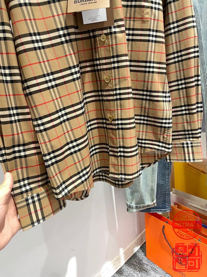 burberry_xxxxx_big_00006.jpg