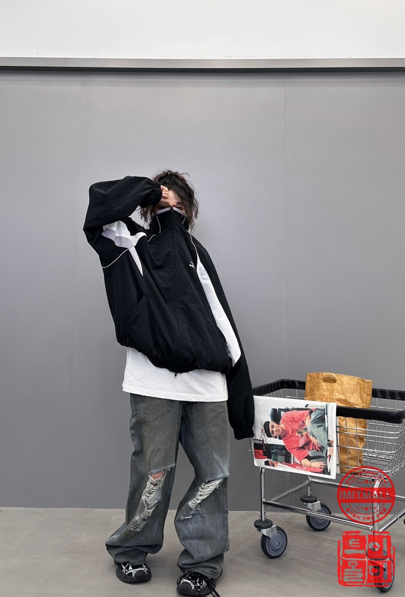 balenciaga_xxxxx_big_00013.jpg