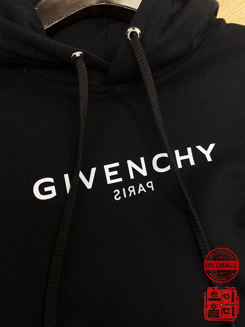 givenchy_xxxxx_big_00003.jpg