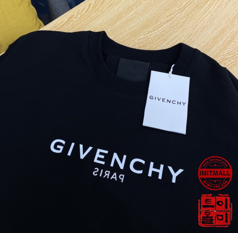 givenchy_xxxxx_big_00002.jpg