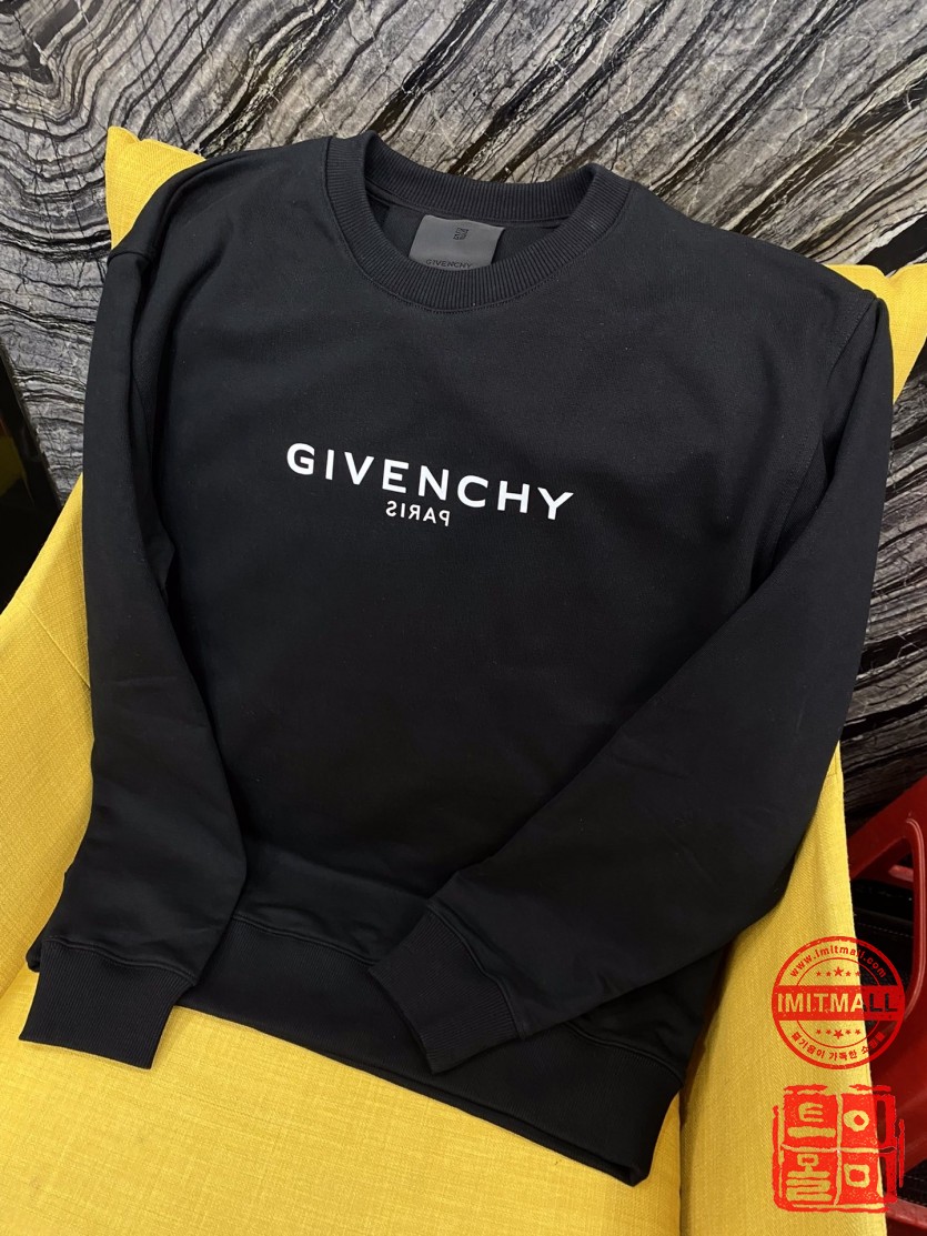 givenchy_xxxxx_big_00005.jpg