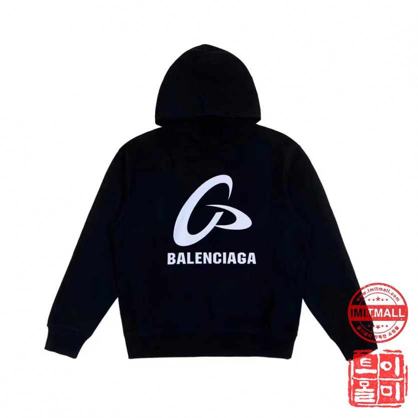 balenciaga_xxxxx_big_00001.jpg