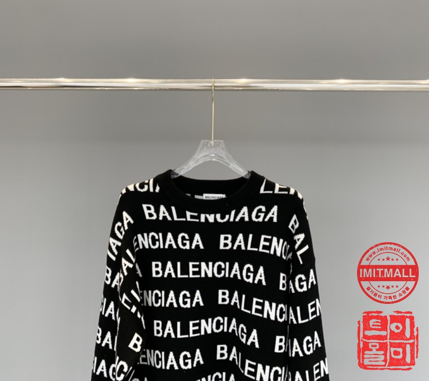 balenciaga_xxxxx_big_00002.jpg