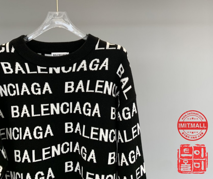 balenciaga_xxxxx_big_00003.jpg