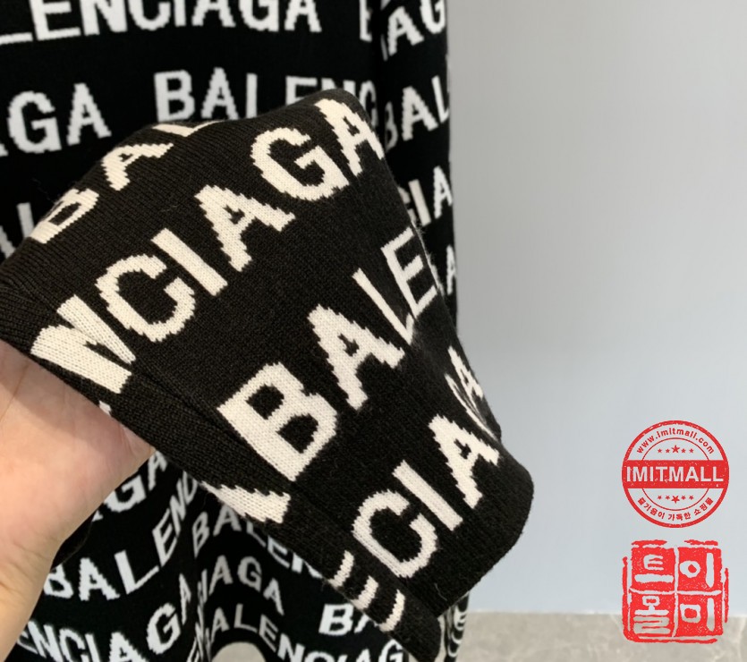 balenciaga_xxxxx_big_00004.jpg