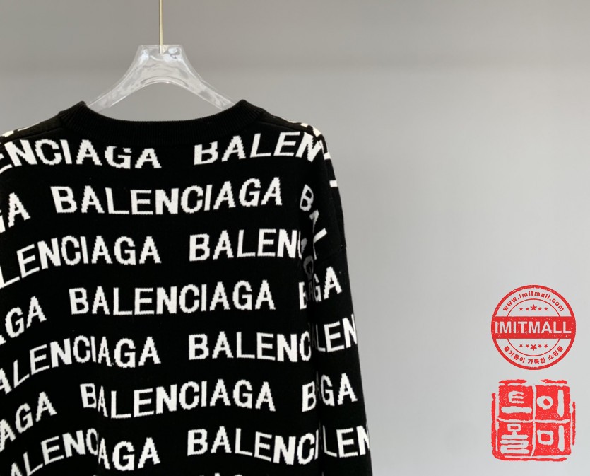 balenciaga_xxxxx_big_00006.jpg