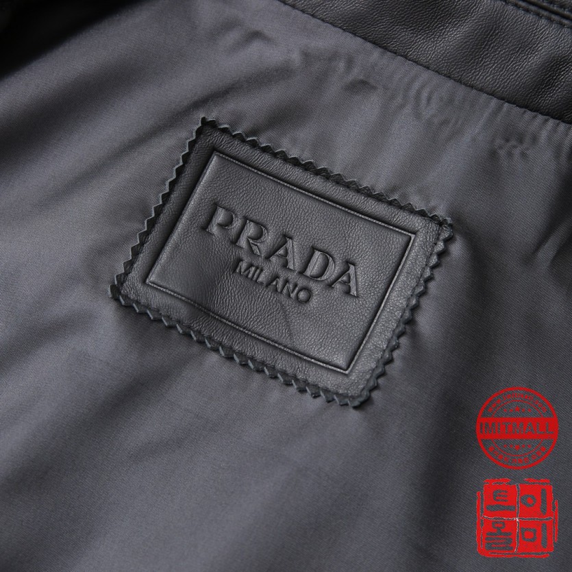 prada_xxxxx_big_00006.jpg