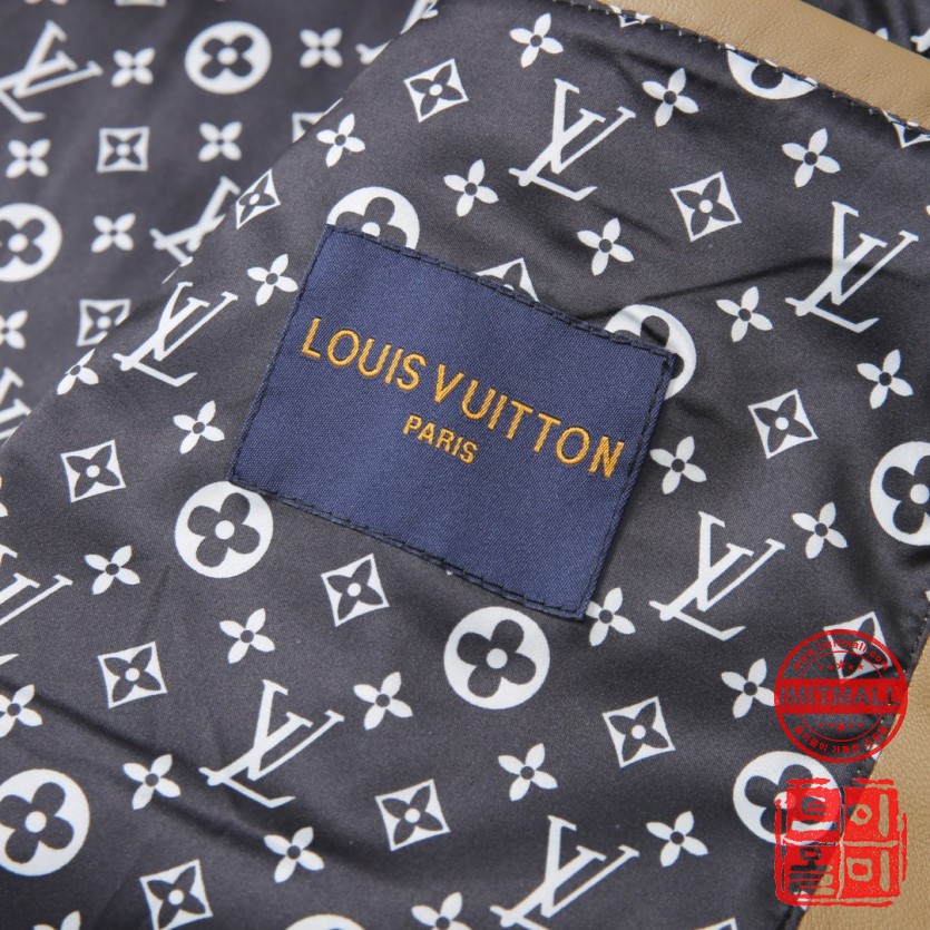 louis_vuitton_xxxxx_big_00005.jpg