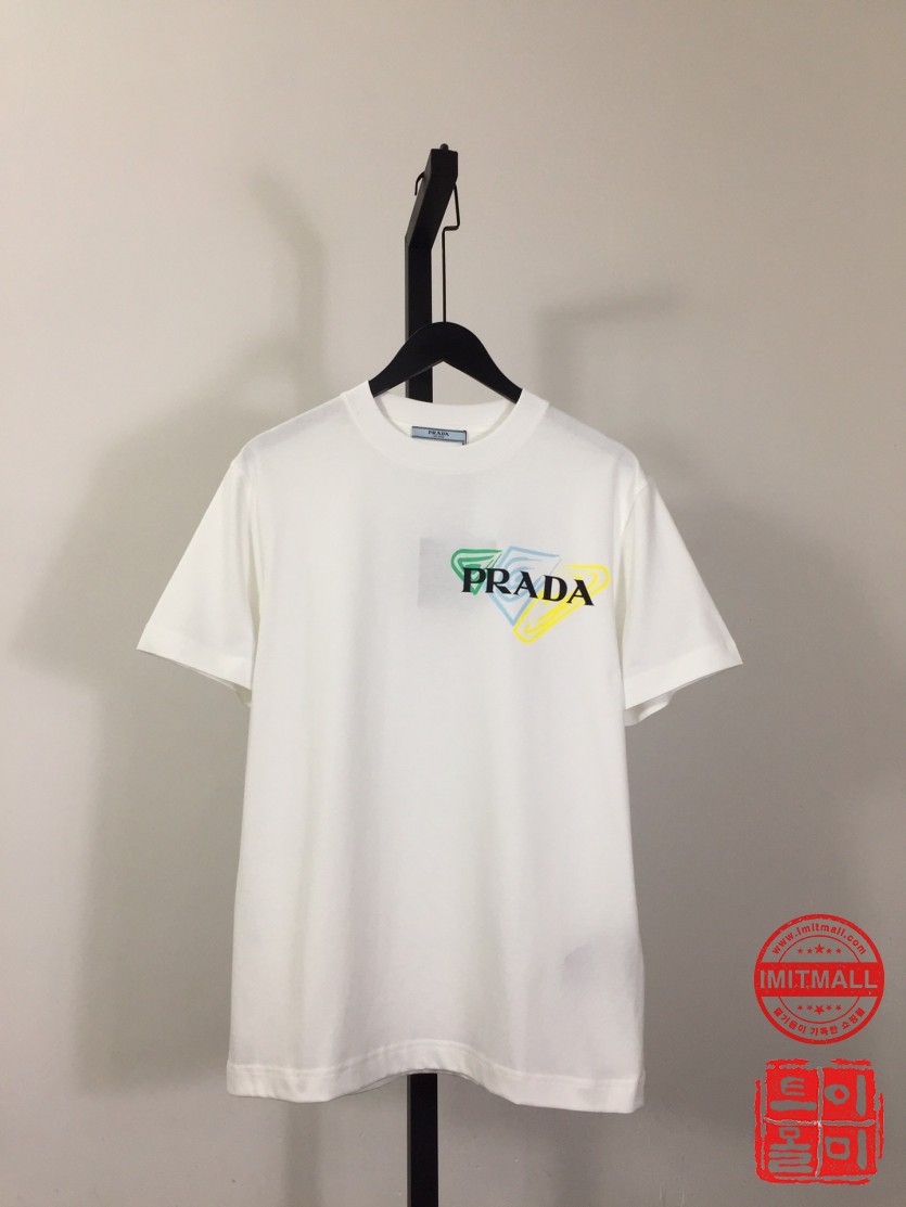 prada_xxxxx_big_00001.jpg