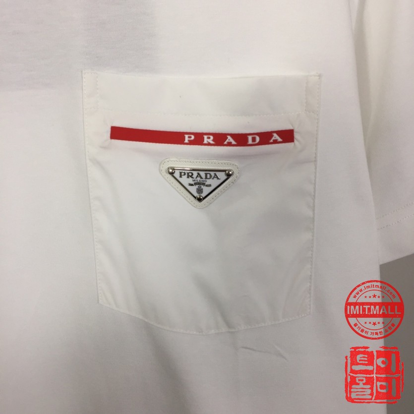 prada_xxxxx_big_00005.jpg