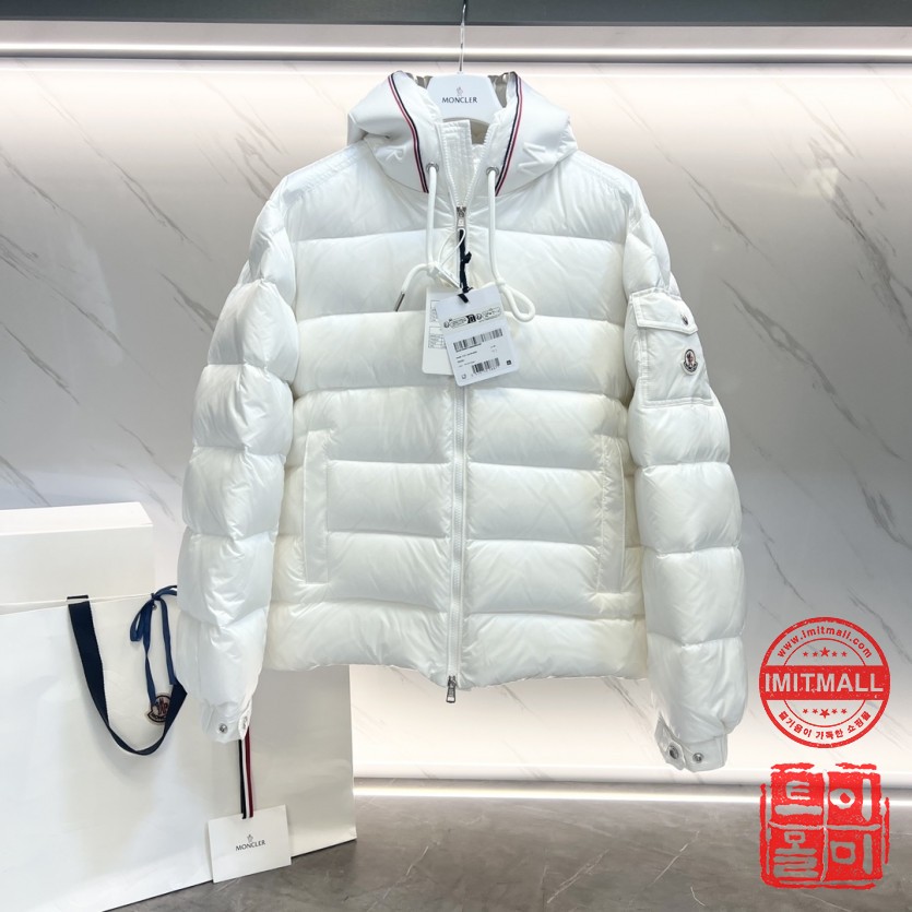 moncler_xxxxx_big_00001.jpg