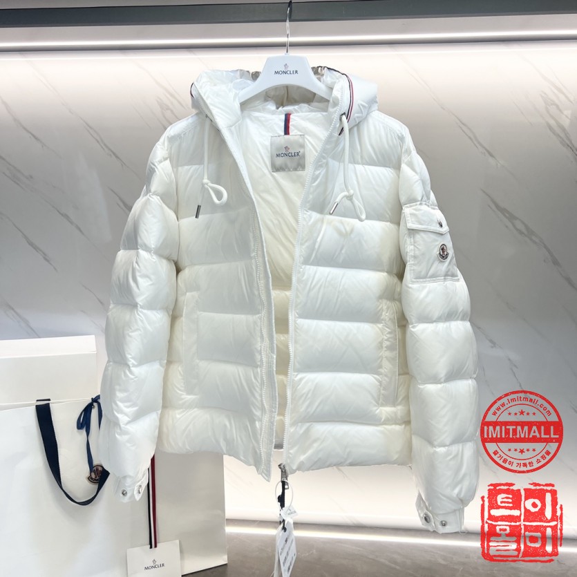 moncler_xxxxx_big_00004.jpg