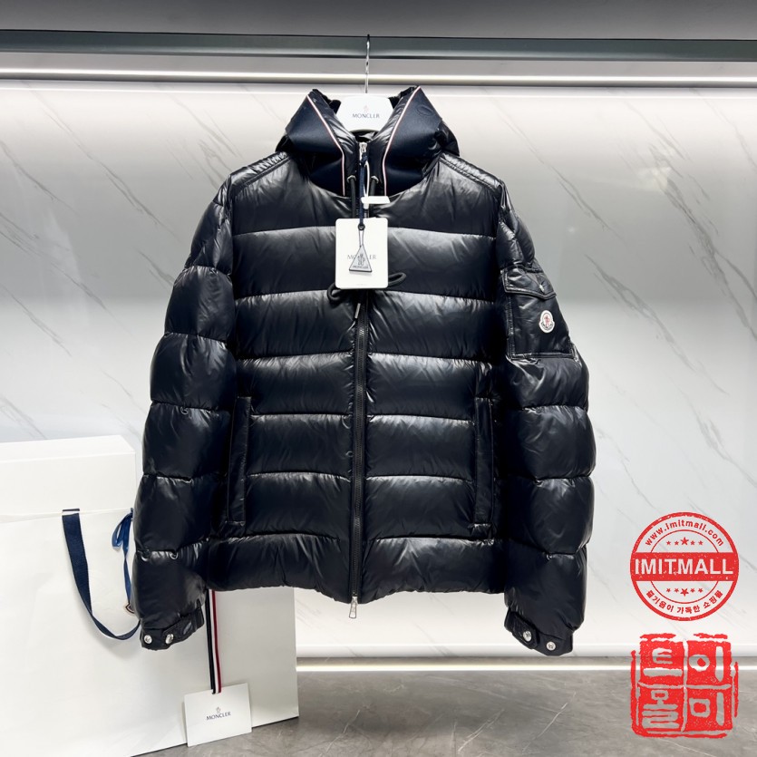 moncler_xxxxx_big_00001.jpg