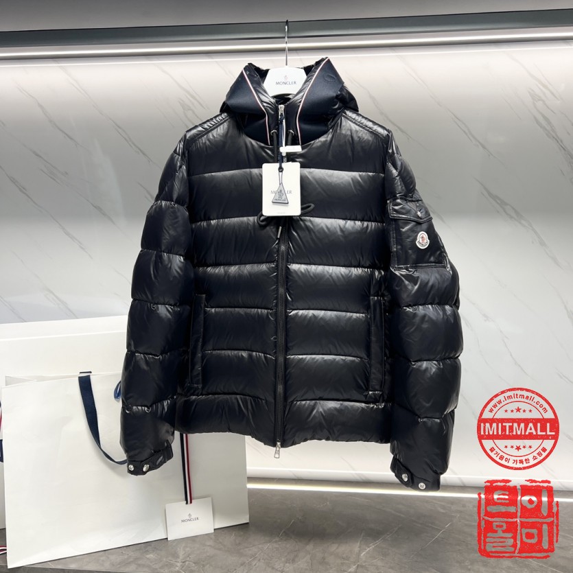 moncler_xxxxx_big_00002.jpg