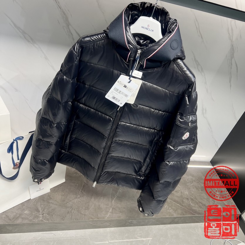 moncler_xxxxx_big_00003.jpg