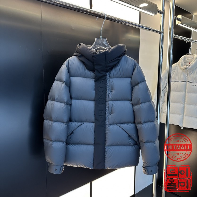 moncler_xxxxx_big_00001.jpg