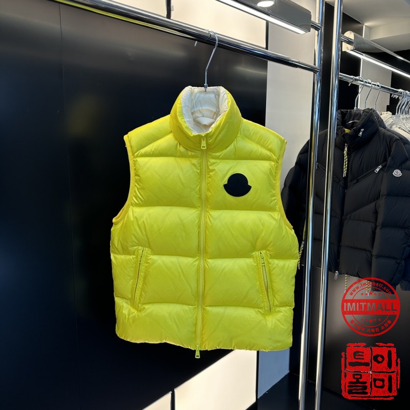 moncler_xxxxx_big_00001.jpg