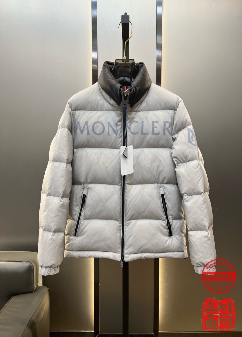 moncler_xxxxx_big_00001.jpg