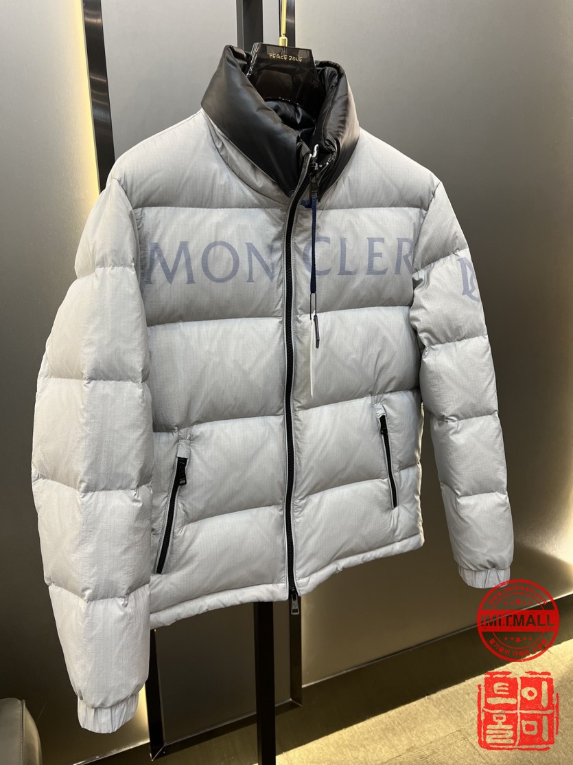 moncler_xxxxx_big_00002.jpg