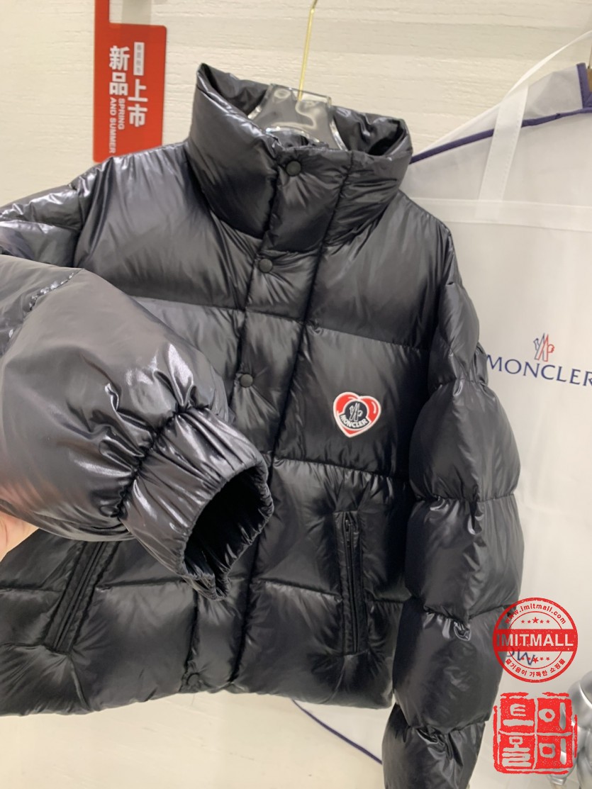 moncler_xxxxx_big_00003.jpg