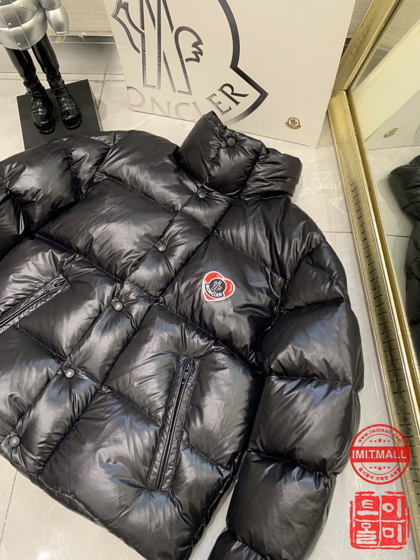 moncler_xxxxx_big_00006.jpg