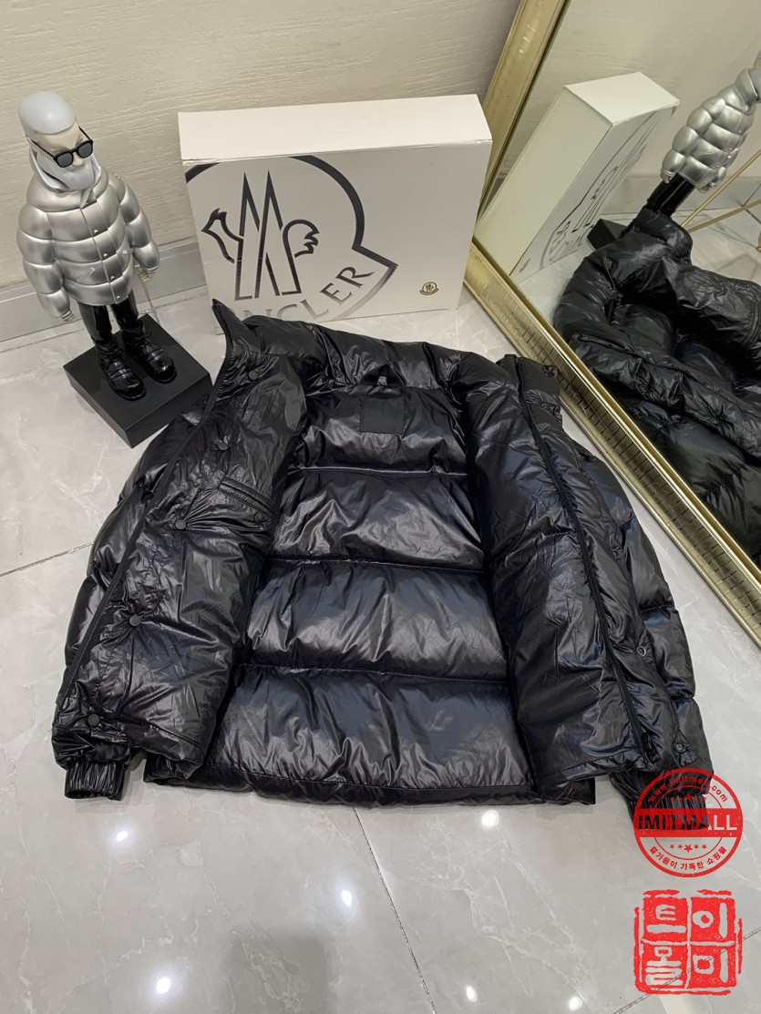 moncler_xxxxx_big_00007.jpg