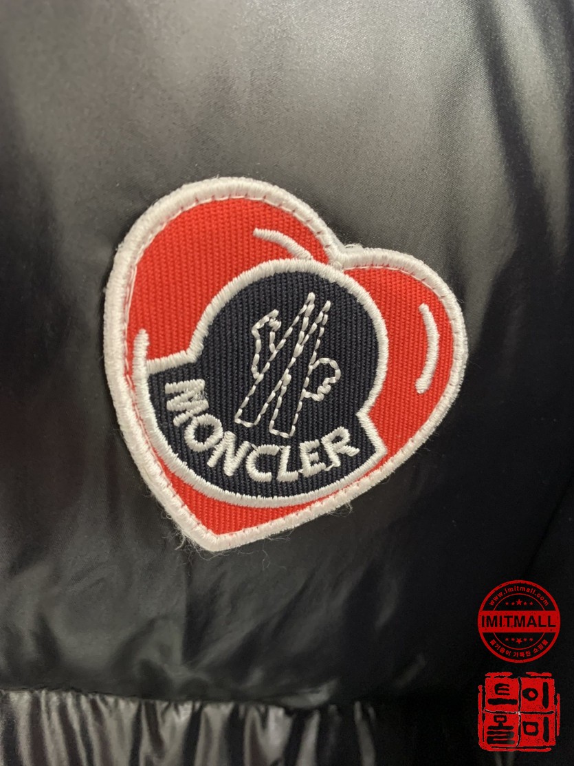 moncler_xxxxx_big_00008.jpg