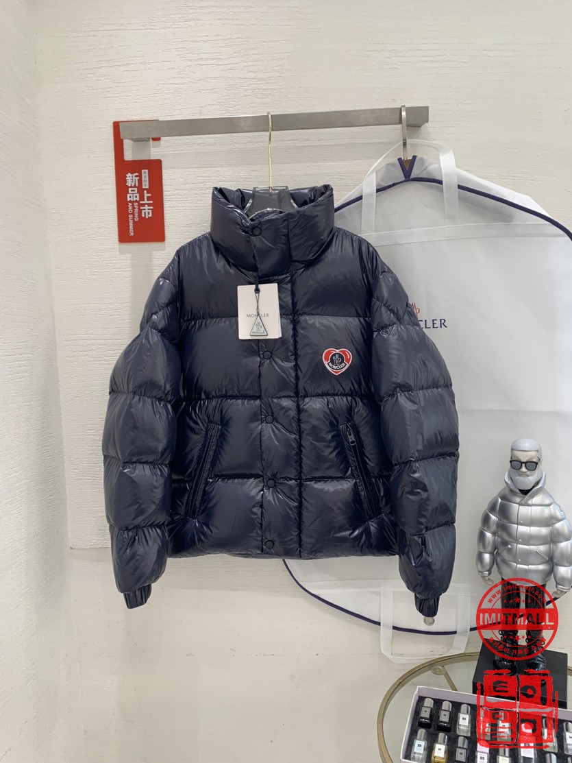 moncler_xxxxx_big_00001.jpg