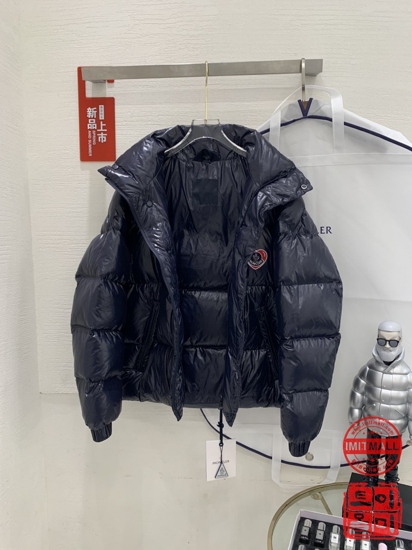 moncler_xxxxx_big_00005.jpg