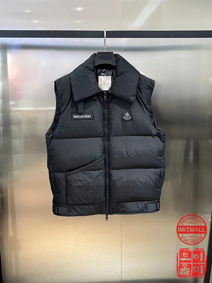 moncler_xxxxx_big_00001.jpg