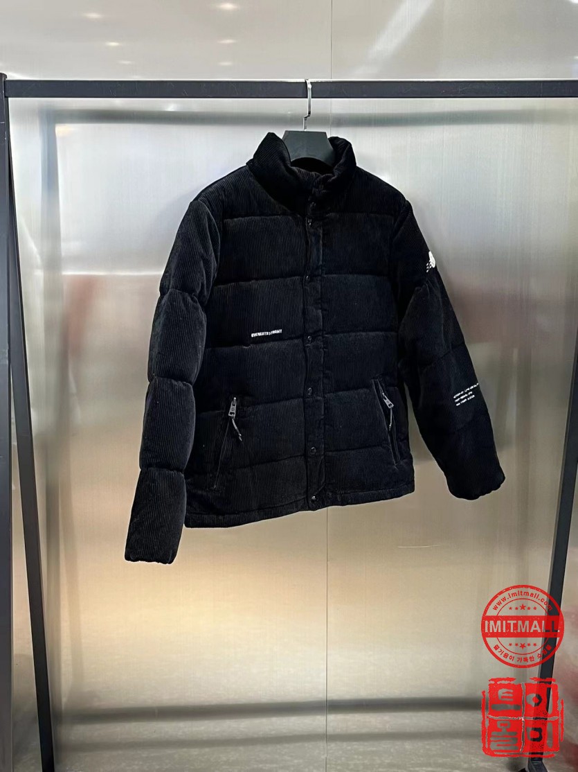 moncler_xxxxx_big_00002.jpg