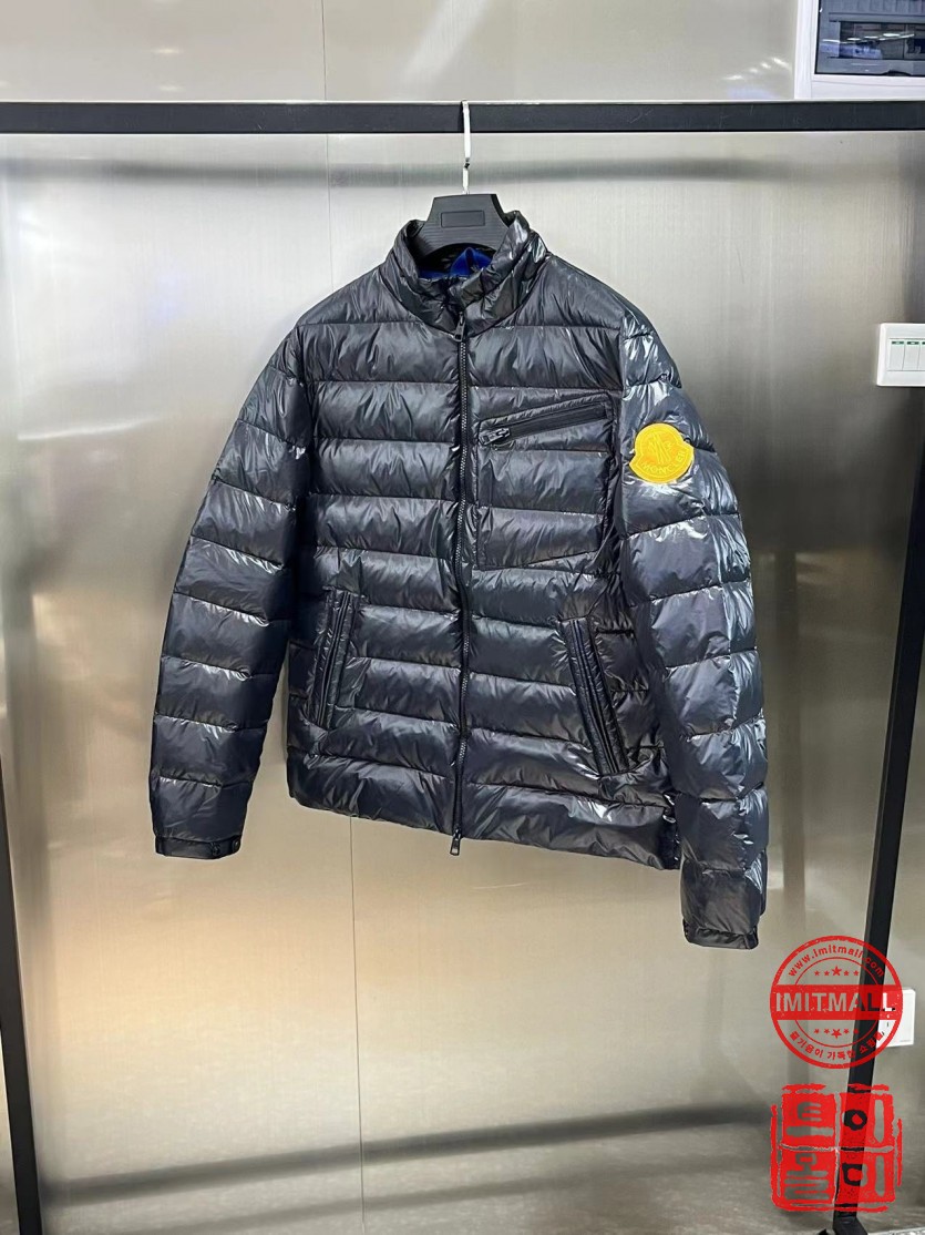 moncler_xxxxx_big_00003.jpg