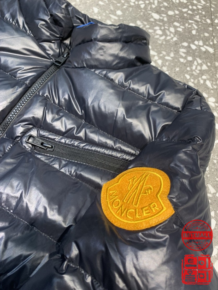 moncler_xxxxx_big_00009.jpg