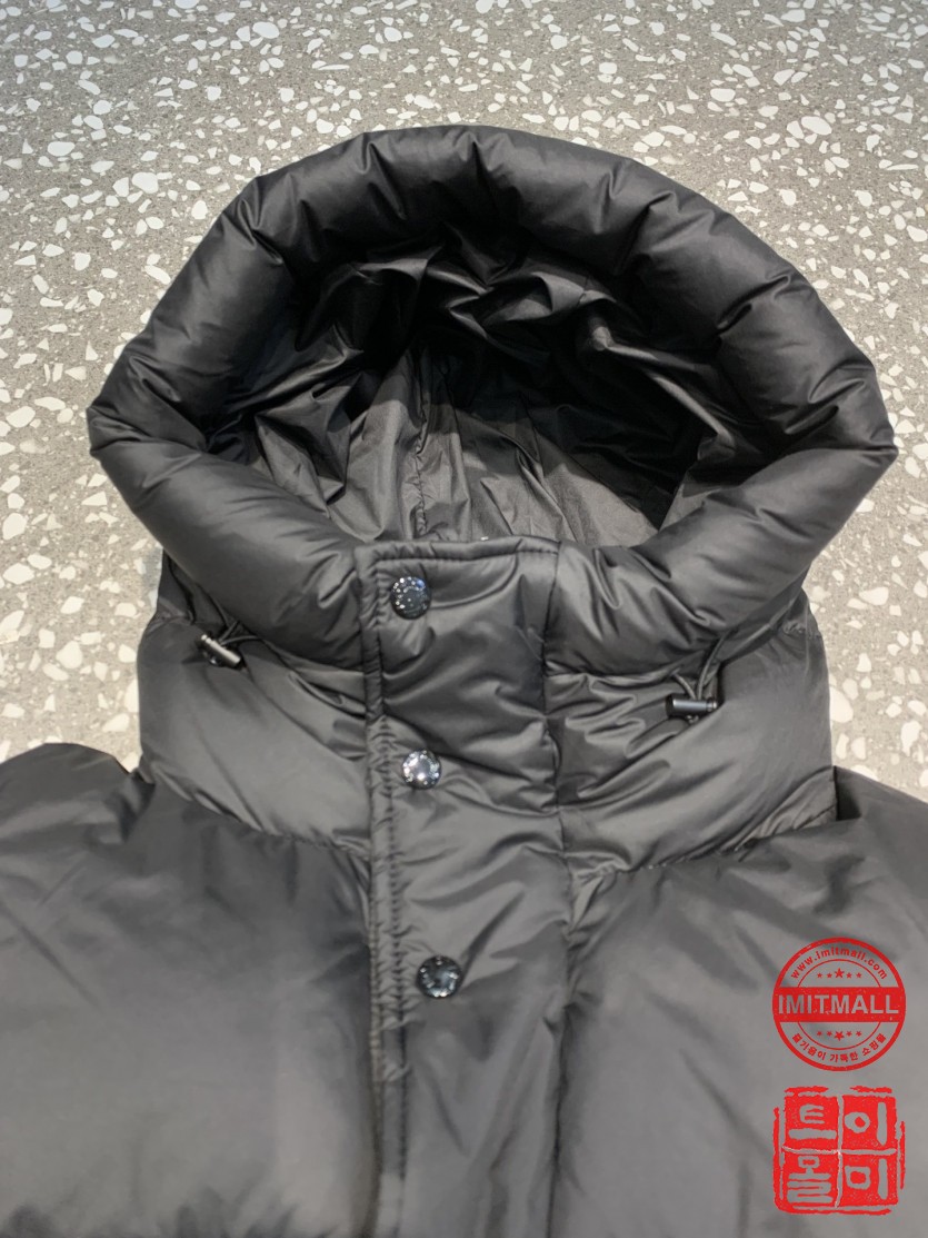 moncler_xxxxx_big_00006.jpg